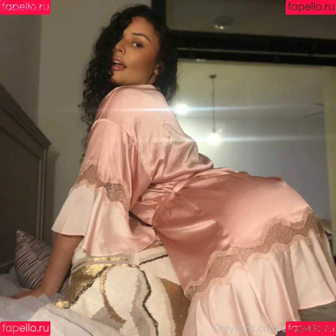 mayawaifu Onlyfans Photo Gallery 
