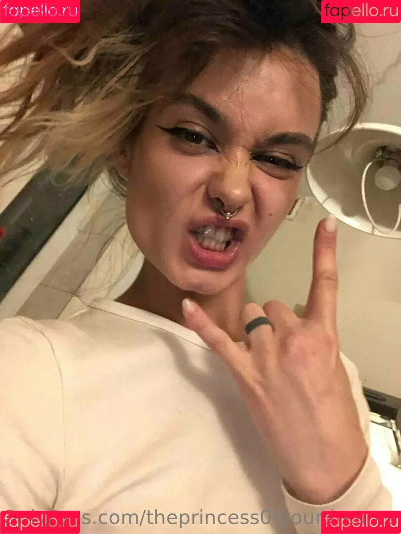 theprincess0fyourdreams Onlyfans Photo Gallery 