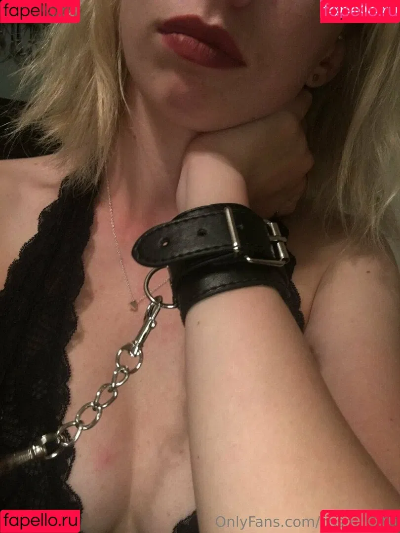 CosmicKitti Onlyfans Photo Gallery 