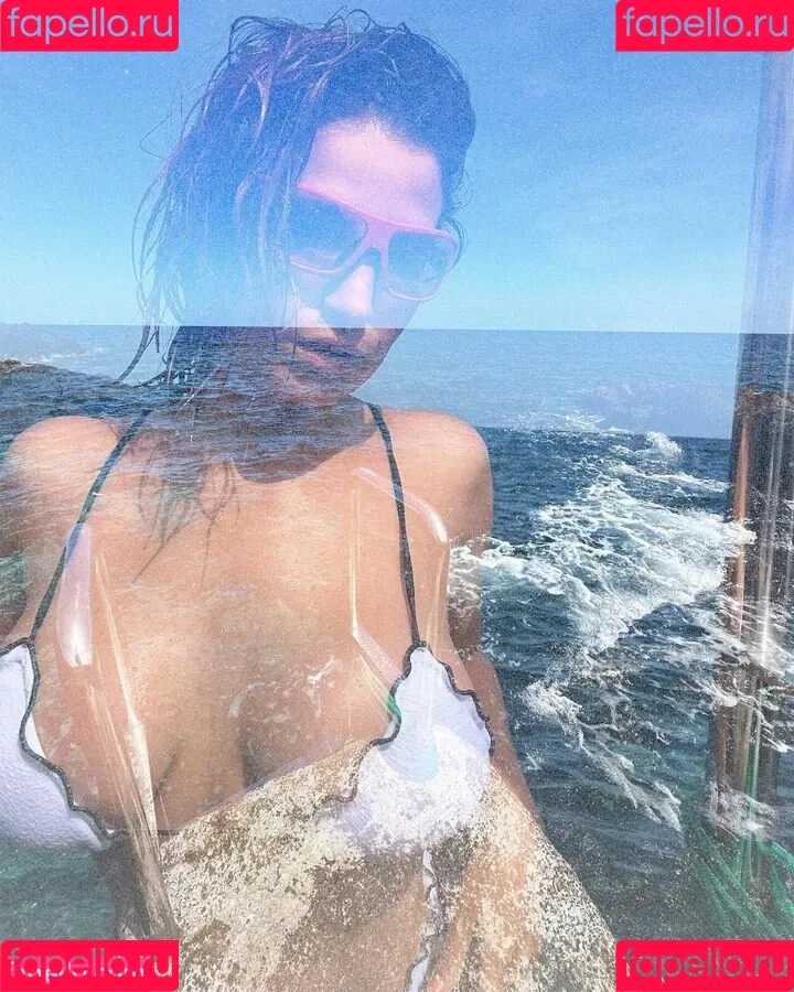 Lasirena69 Onlyfans Photo Gallery 