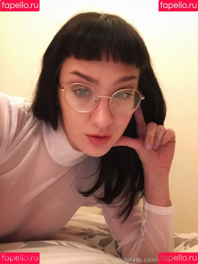 mmecissysubs Onlyfans Photo Gallery 
