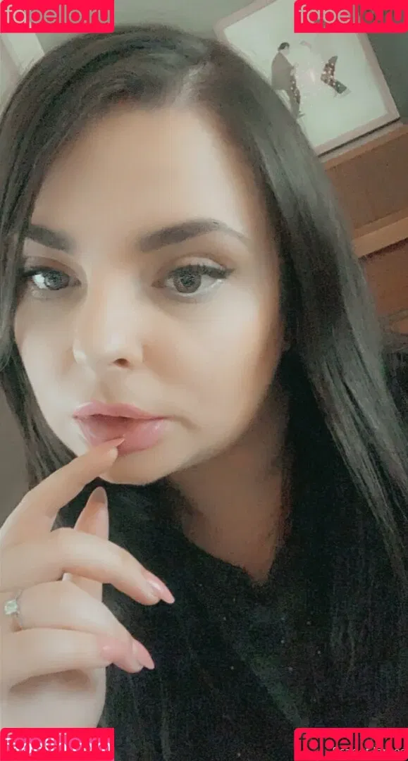scarletjames301 Onlyfans Photo Gallery 