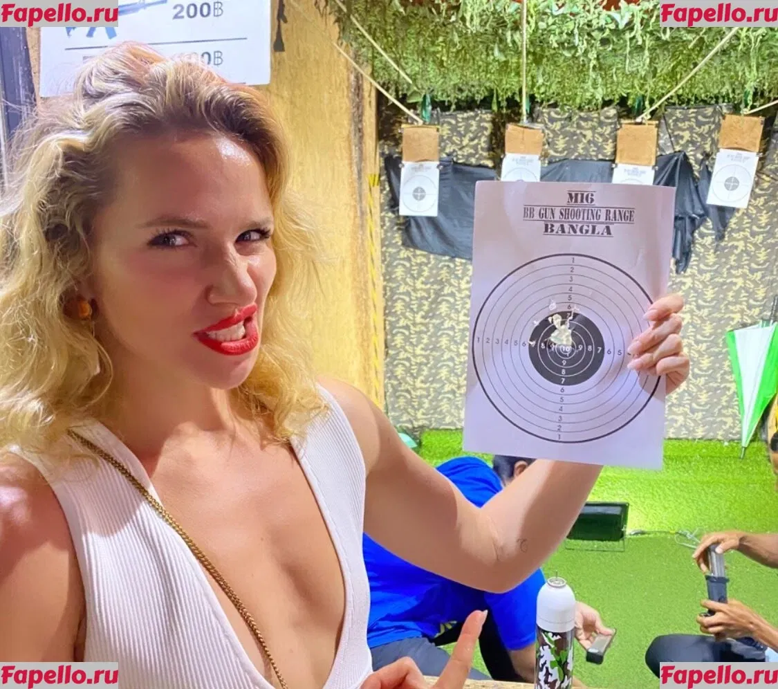 Shantel VanSanten Onlyfans Photo Gallery 