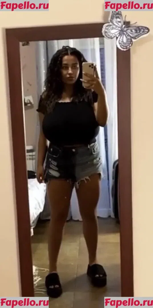 Anneris18 Onlyfans Photo Gallery 