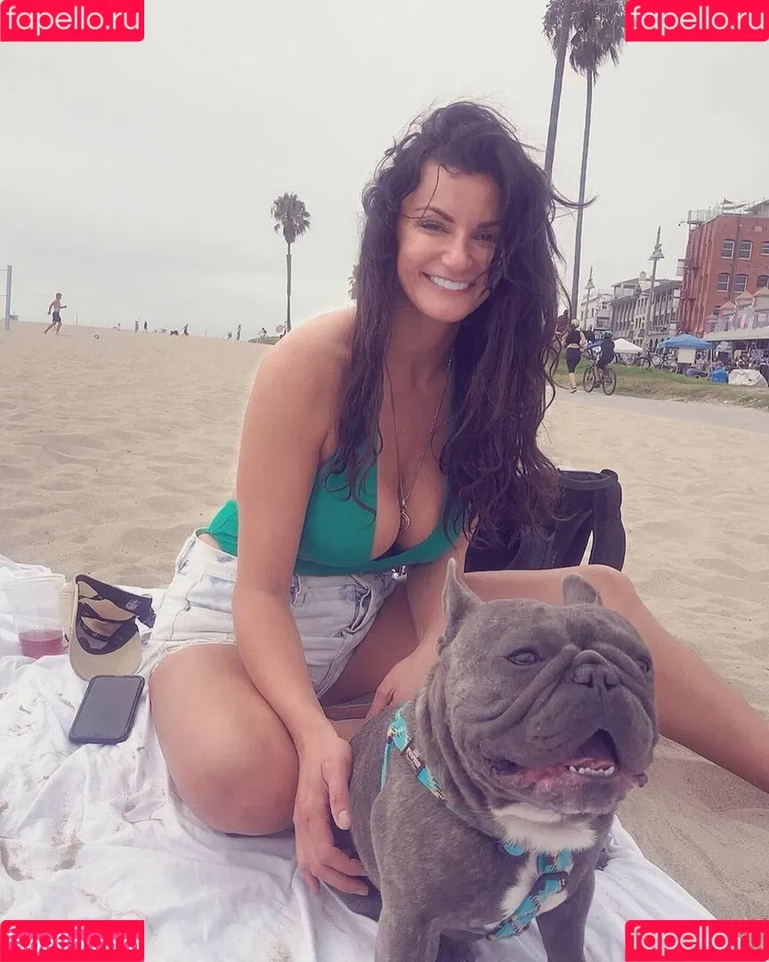 Becky Bandini Onlyfans Photo Gallery 