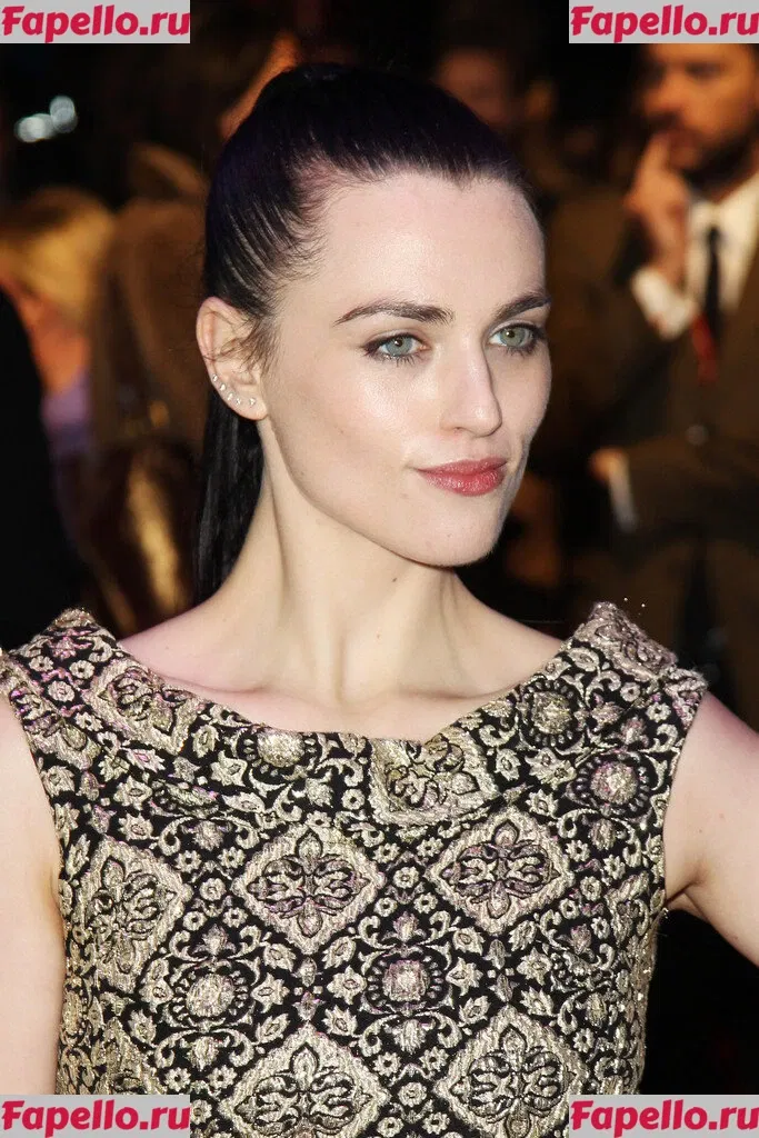 Katie McGrath Onlyfans Photo Gallery 