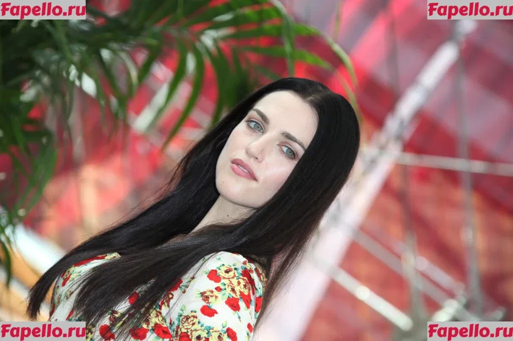 Katie McGrath Onlyfans Photo Gallery 