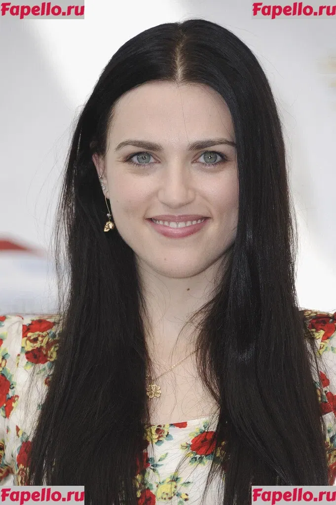 Katie McGrath Onlyfans Photo Gallery 