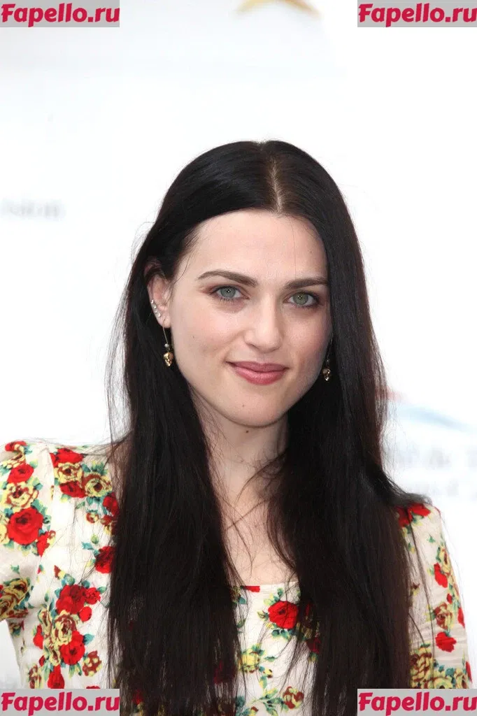 Katie McGrath Onlyfans Photo Gallery 