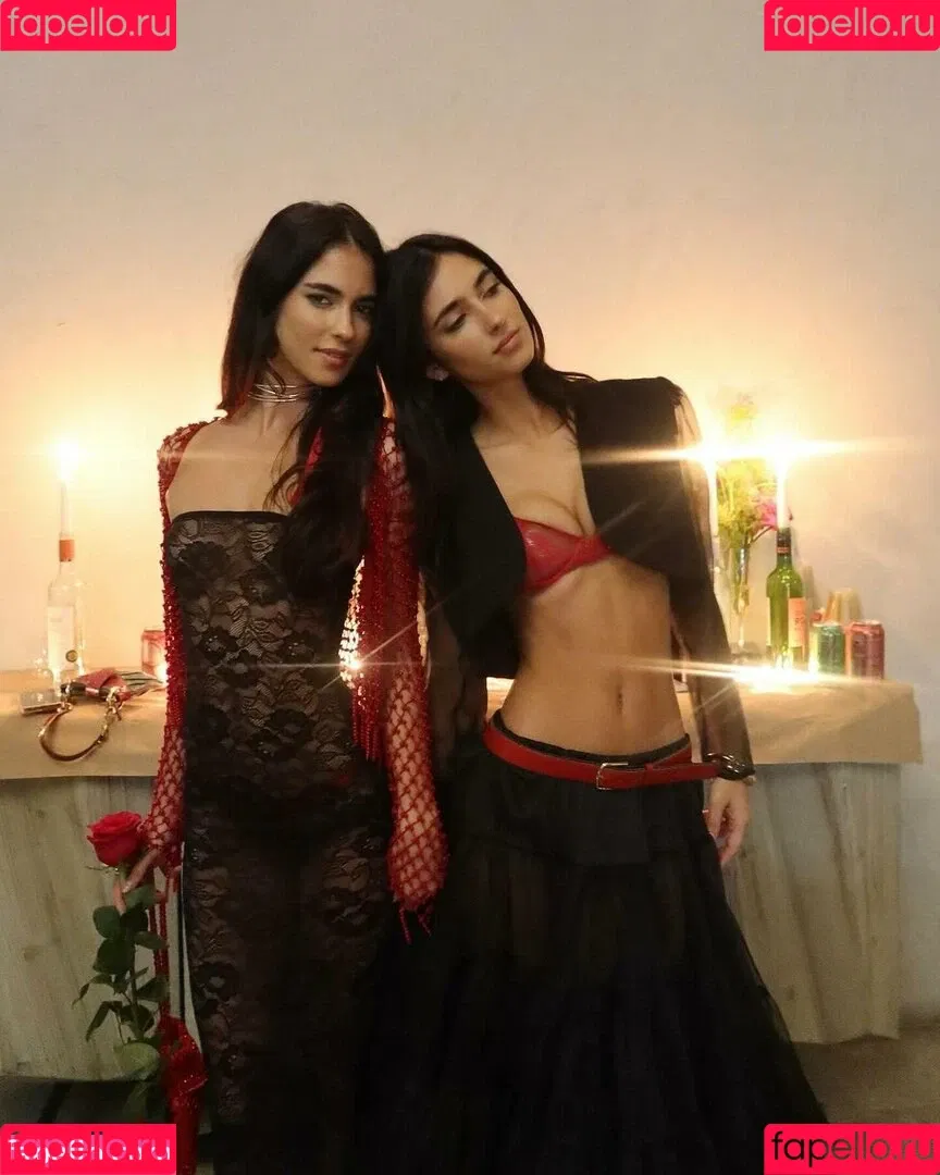 Elisa & Renne Herbert Twins Onlyfans Photo Gallery 