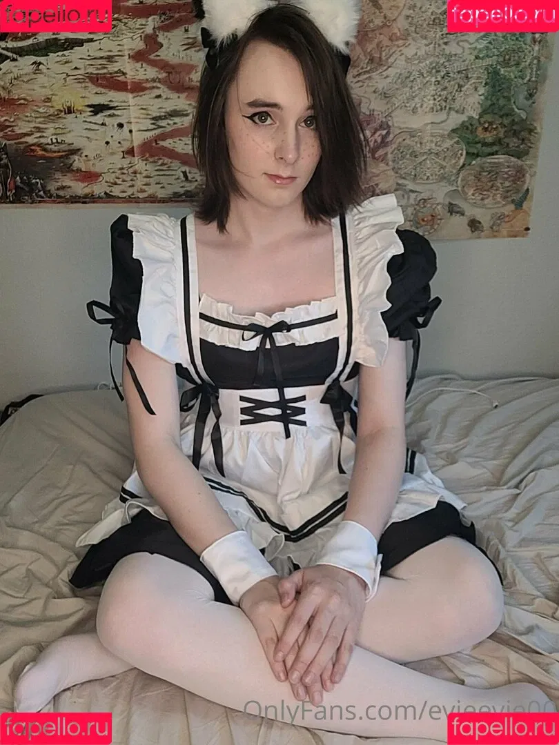 evieevie00 Onlyfans Photo Gallery 
