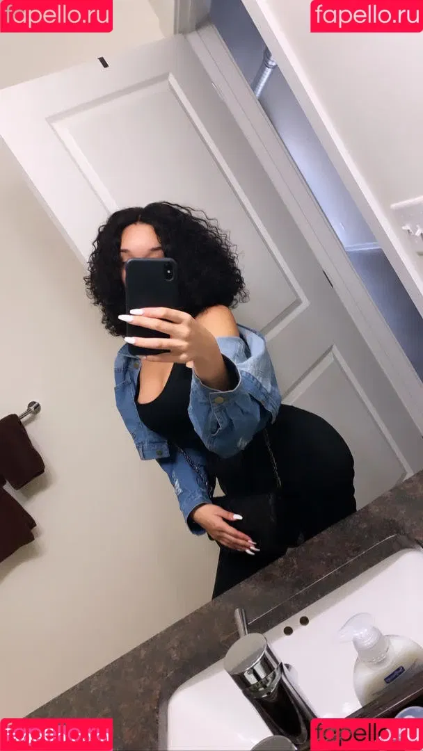 realmyamonroe Onlyfans Photo Gallery 