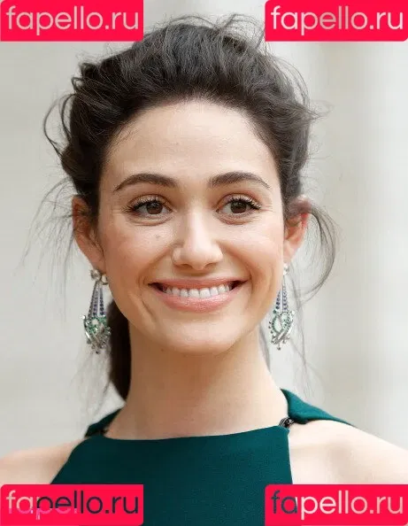 Emmy Rossum Onlyfans Photo Gallery 