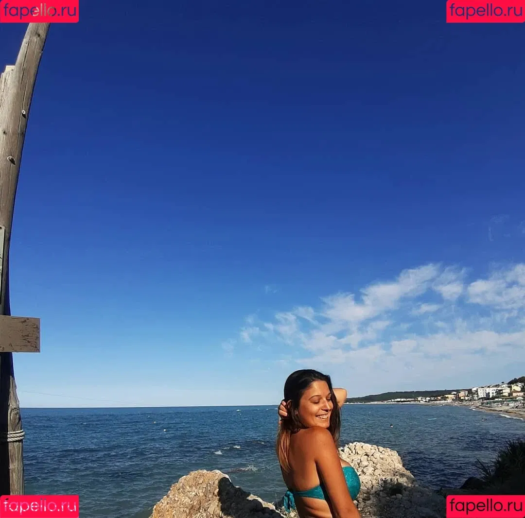 ileniatenaa Onlyfans Photo Gallery 