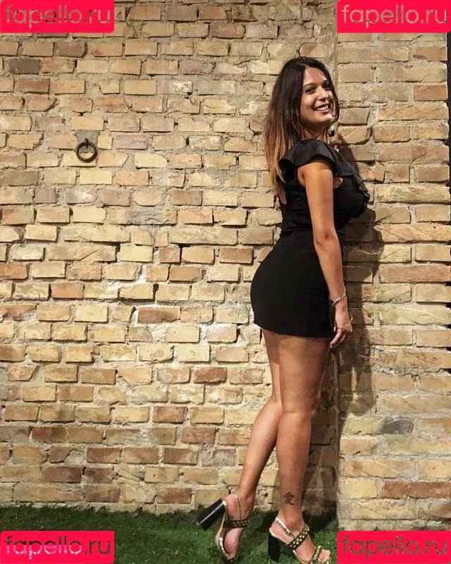 ileniatenaa Onlyfans Photo Gallery 