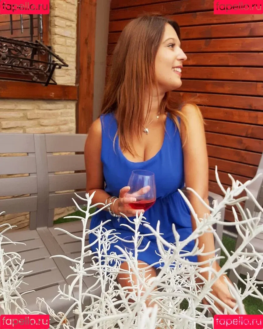 ileniatenaa Onlyfans Photo Gallery 