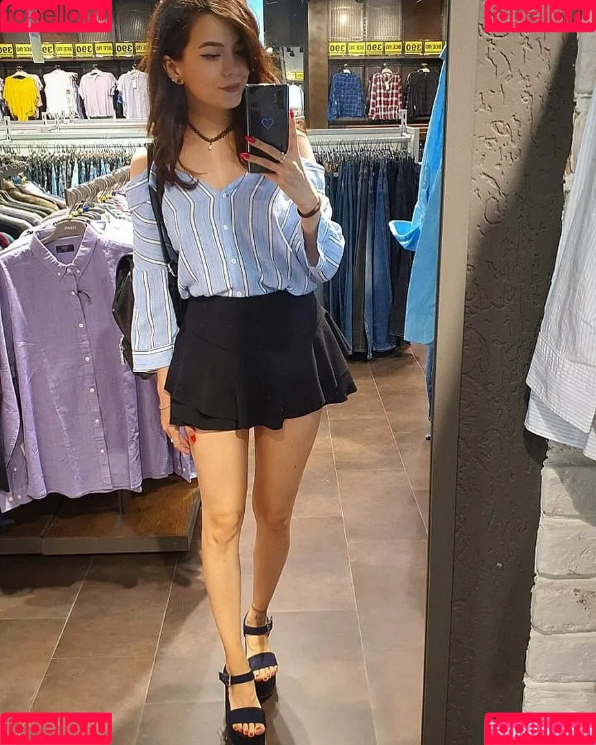 youkaichan Onlyfans Photo Gallery 