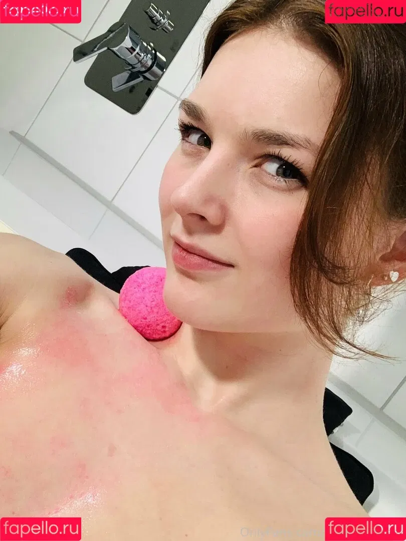 janeyslifepeek Onlyfans Photo Gallery 