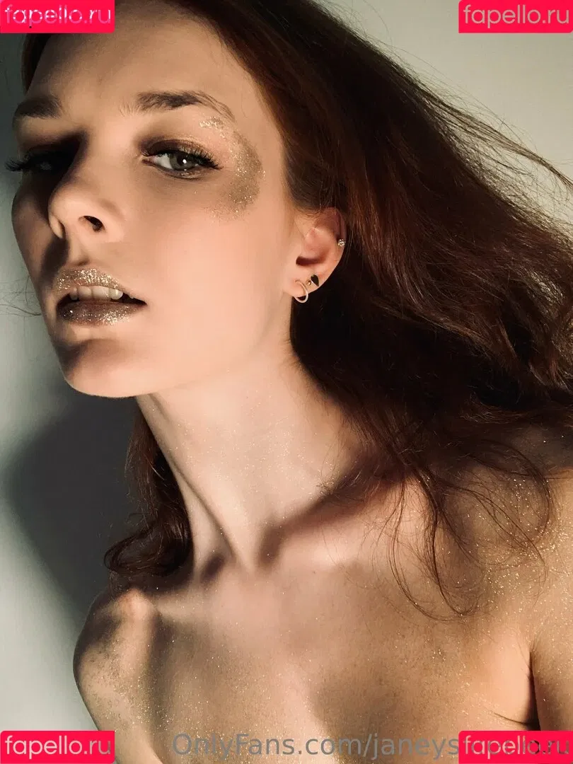 janeyslifepeek Onlyfans Photo Gallery 