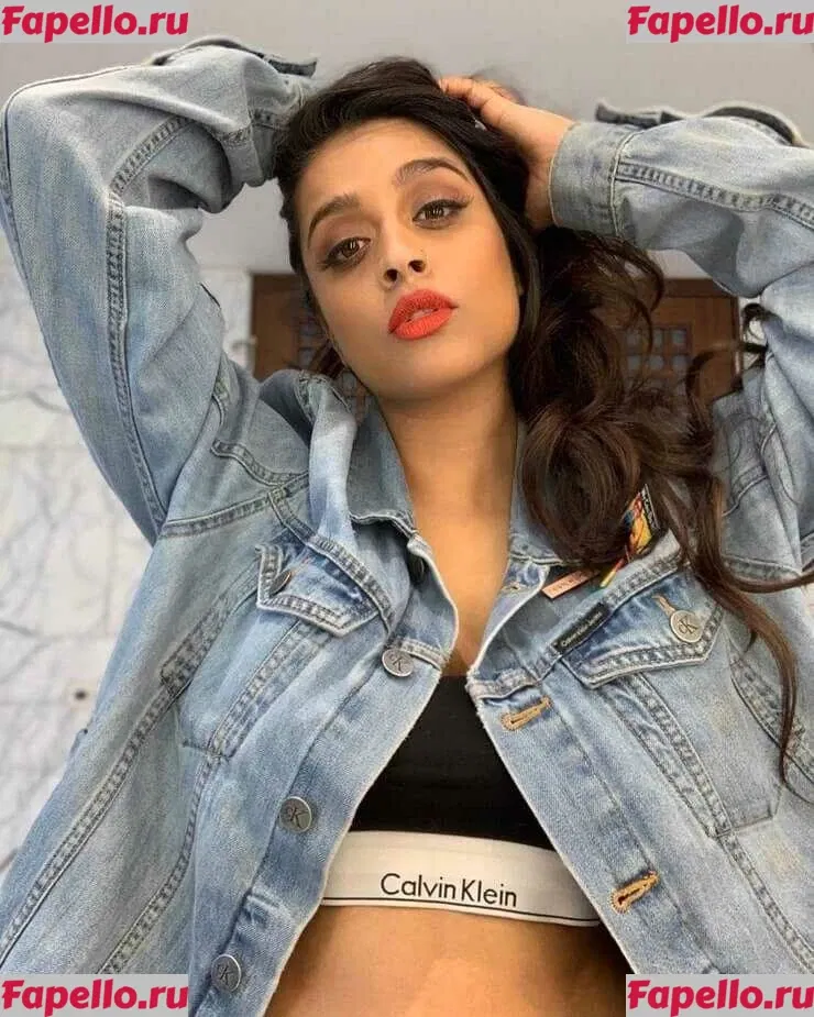 Lilly Singh Onlyfans Photo Gallery 