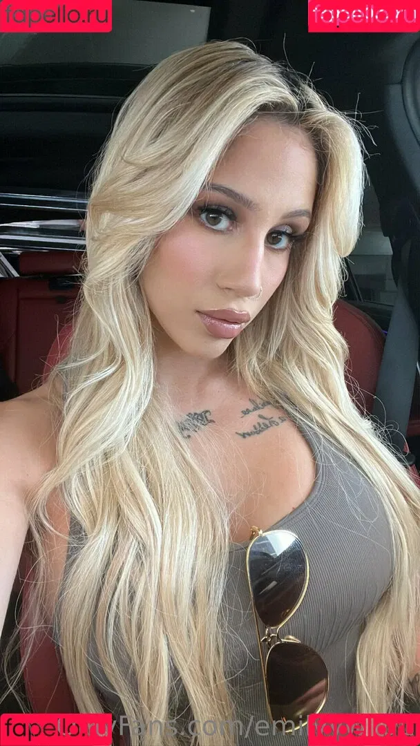 Emilyy Wild Onlyfans Photo Gallery 