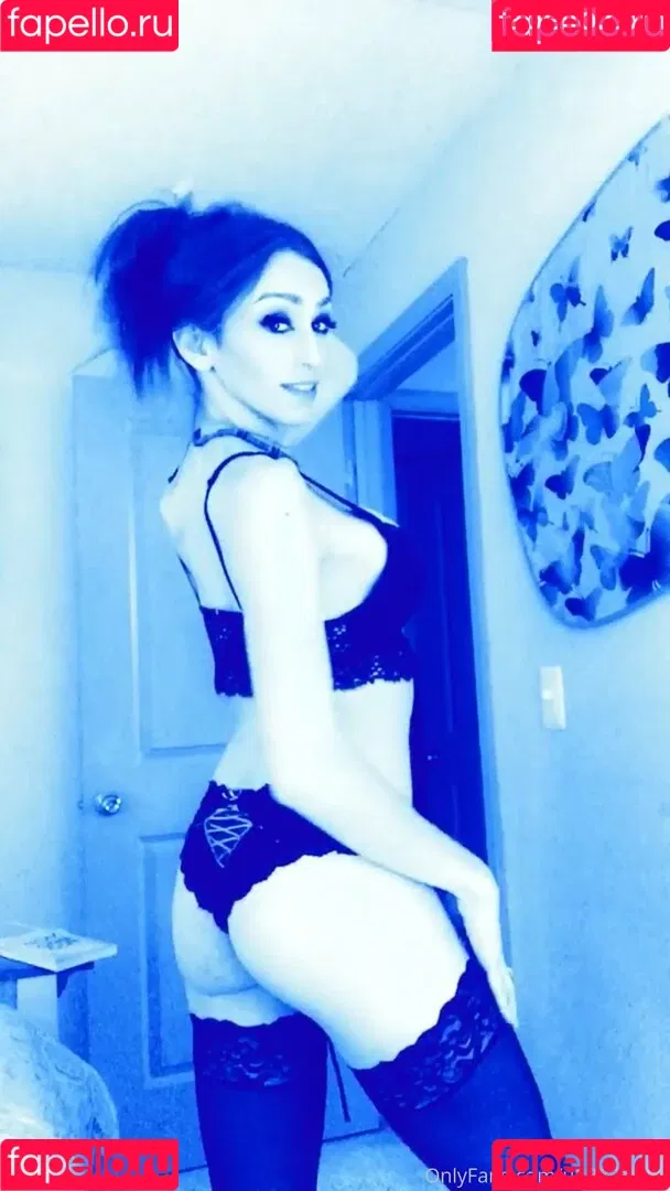Zoeyt123 Onlyfans Photo Gallery 