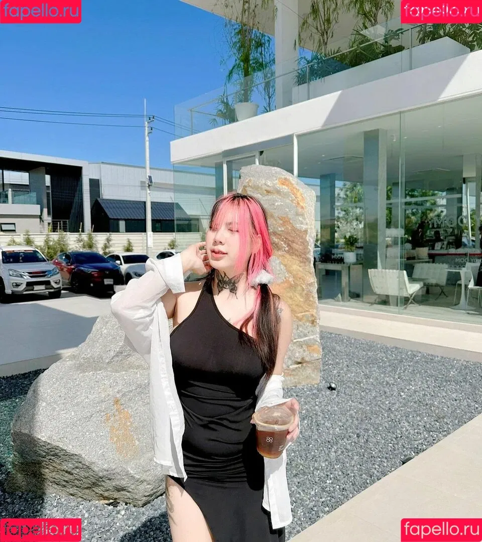 ellekampong Onlyfans Photo Gallery 