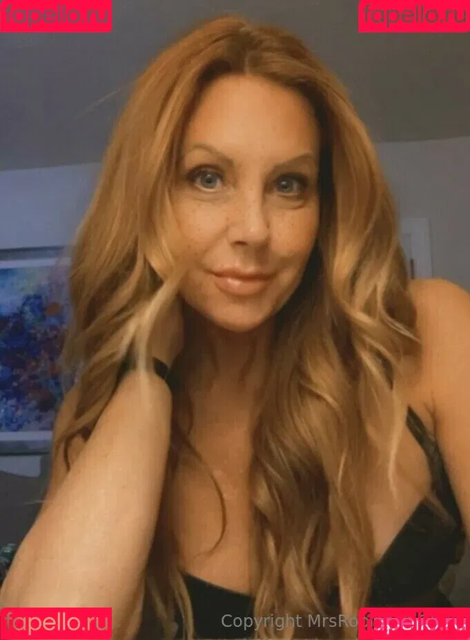 Mrs. Robinson Onlyfans Photo Gallery 