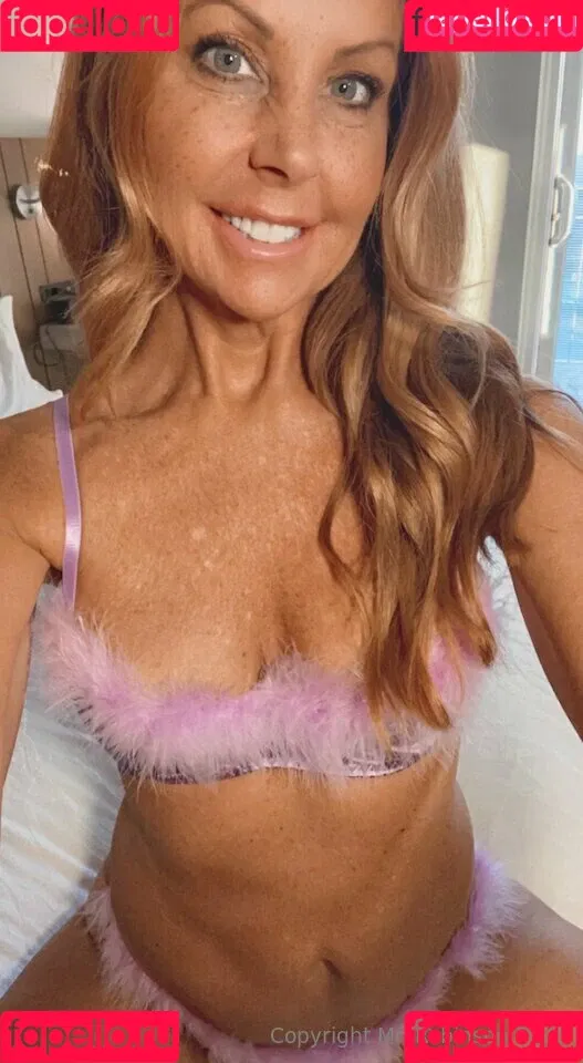 Mrs. Robinson Onlyfans Photo Gallery 