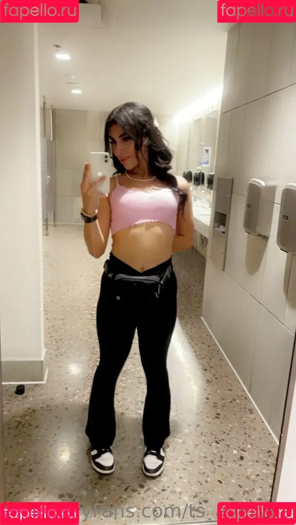 ts_avery69 Onlyfans Photo Gallery 
