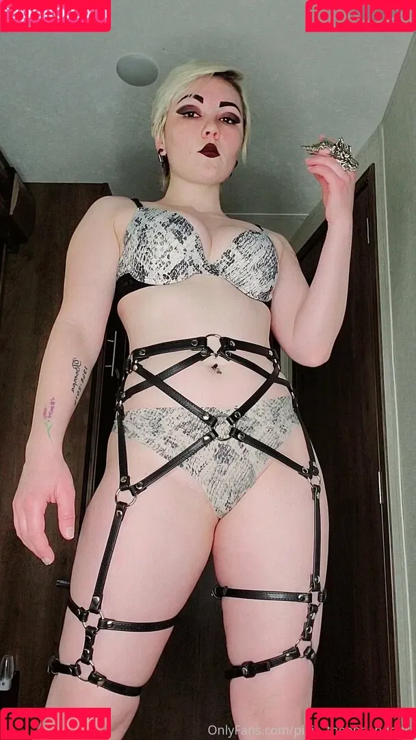 pixie_theoneandonly Onlyfans Photo Gallery 