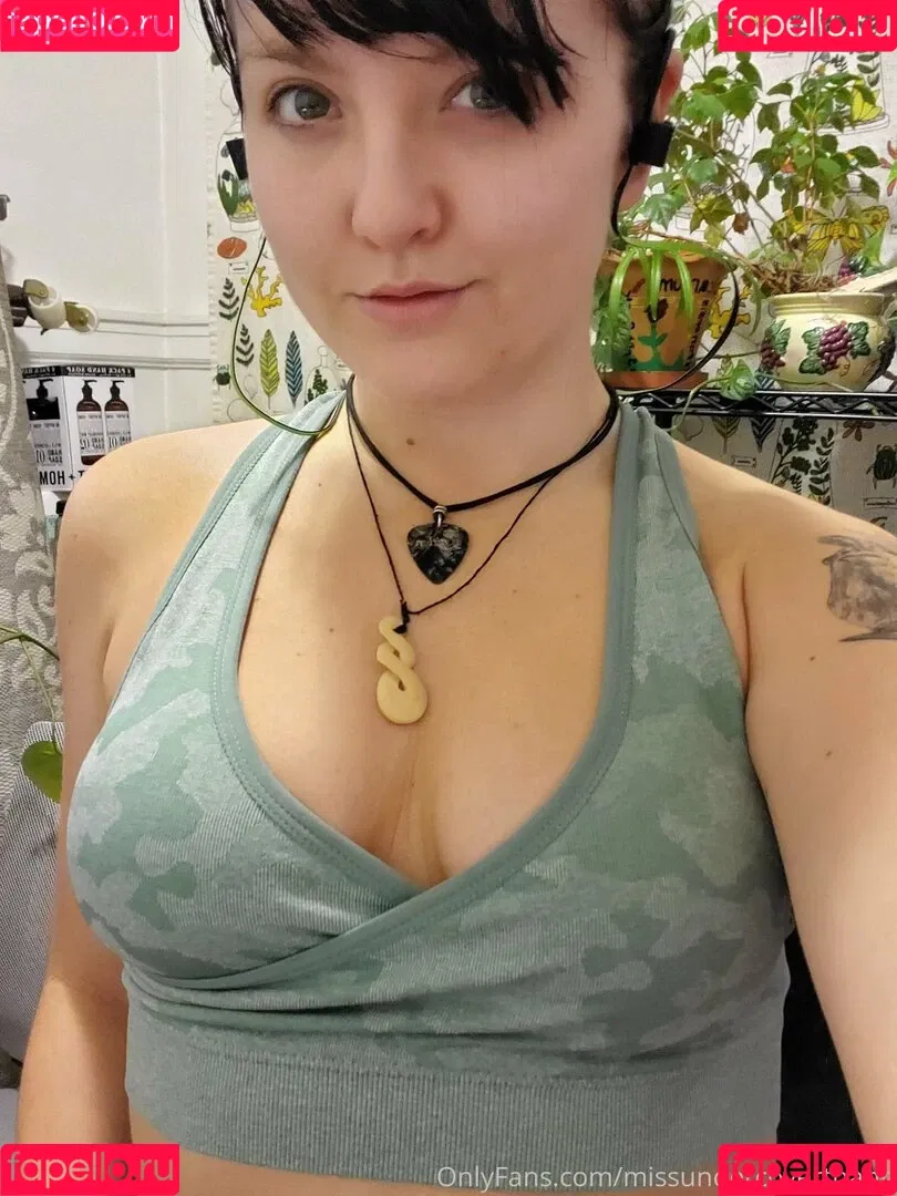 missundercoverthang Onlyfans Photo Gallery 