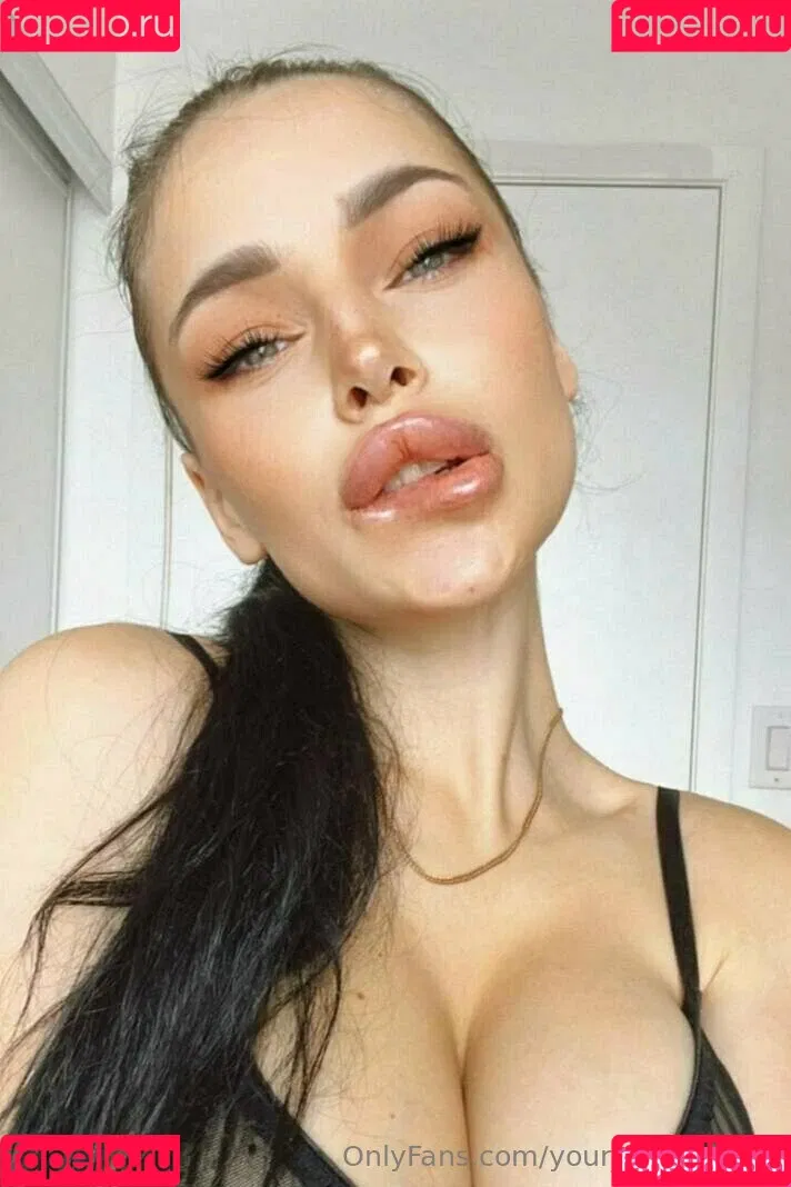 your_milamoore Onlyfans Photo Gallery 