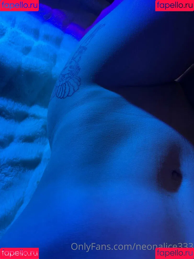 neonalice333 Onlyfans Photo Gallery 