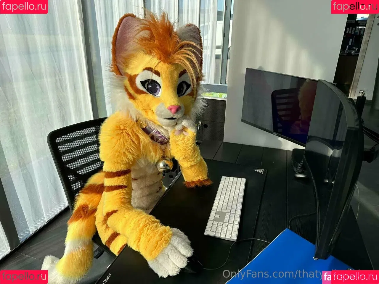 thatyellowkitty Onlyfans Photo Gallery 