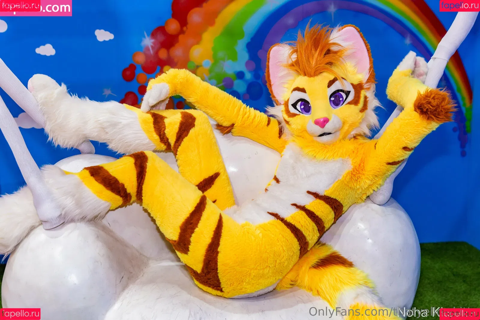 thatyellowkitty Onlyfans Photo Gallery 