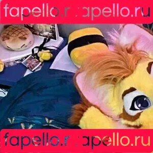 thatyellowkitty Onlyfans Photo Gallery 