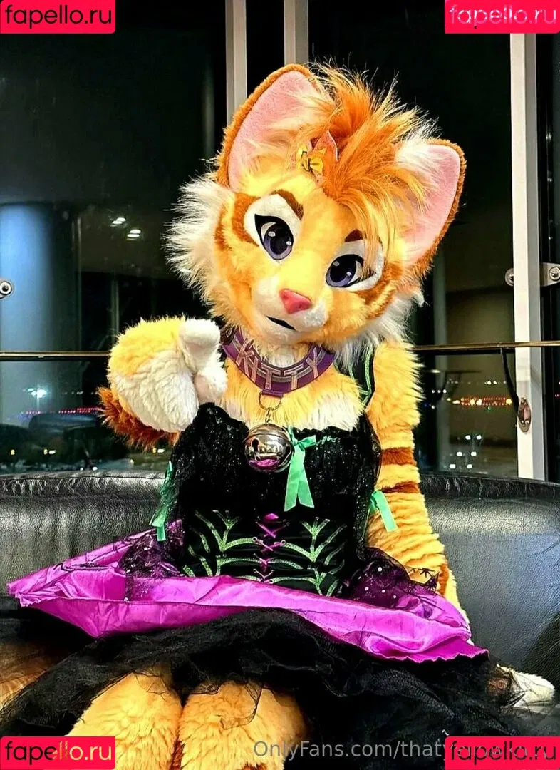 thatyellowkitty Onlyfans Photo Gallery 
