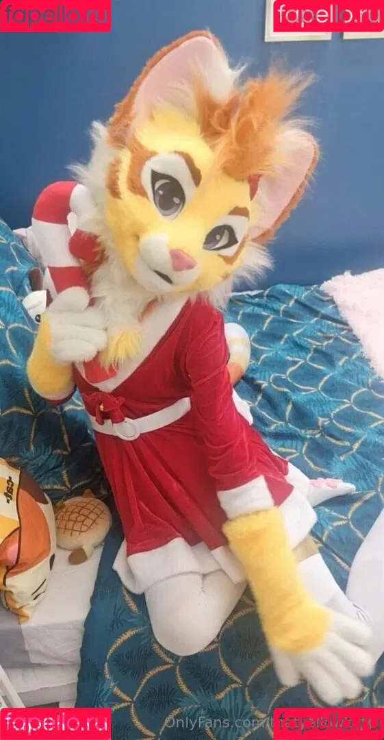 thatyellowkitty Onlyfans Photo Gallery 