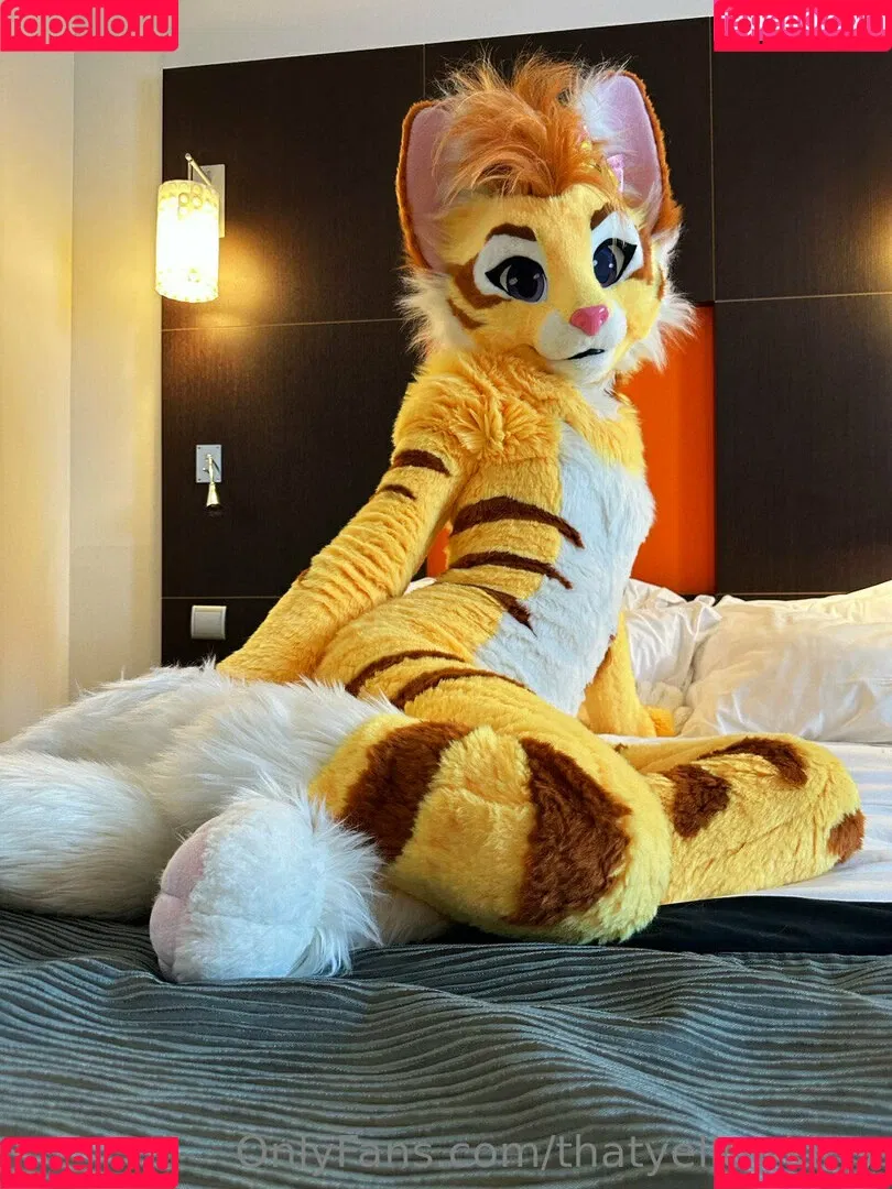 thatyellowkitty Onlyfans Photo Gallery 