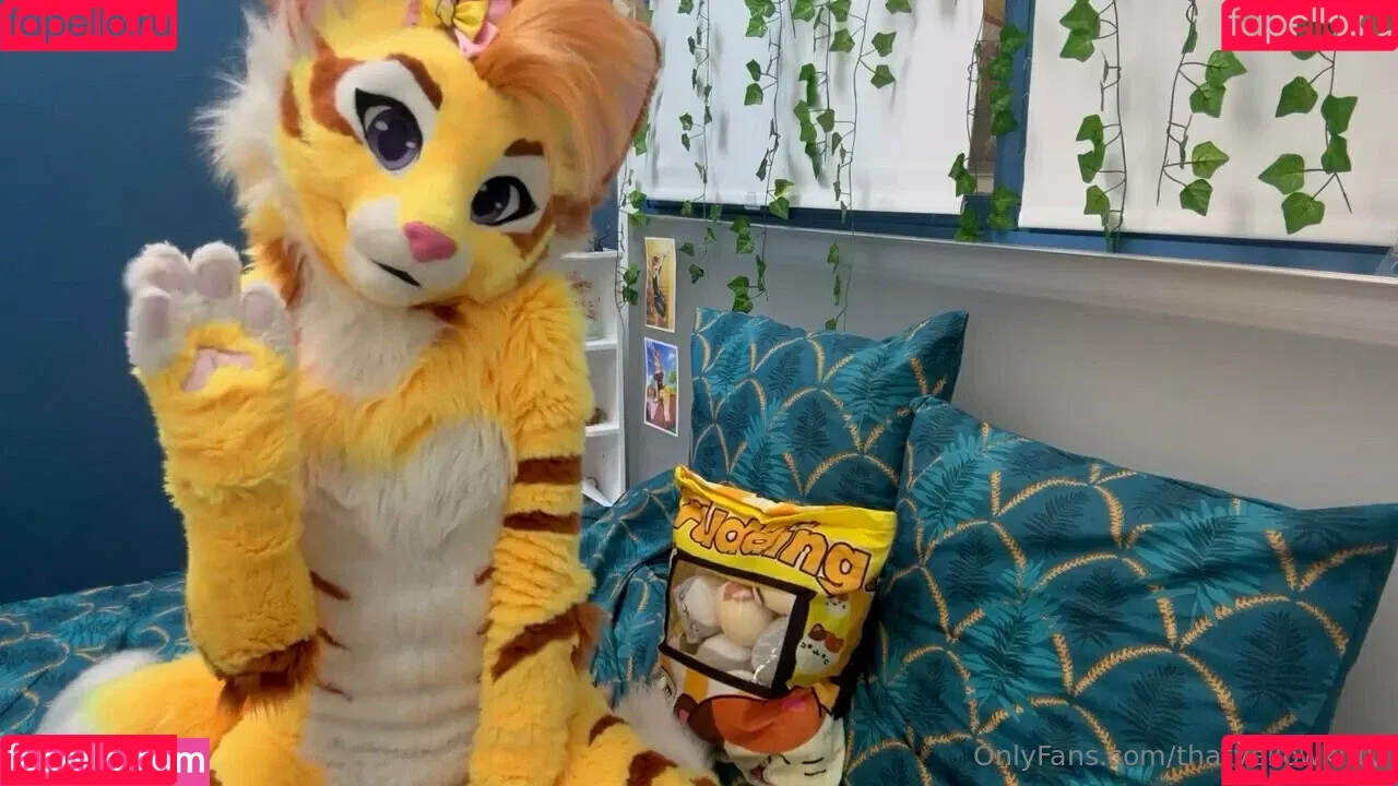thatyellowkitty Onlyfans Photo Gallery 
