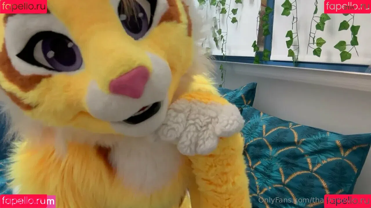 thatyellowkitty Onlyfans Photo Gallery 