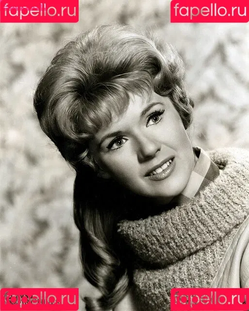 Connie Stevens Onlyfans Photo Gallery 