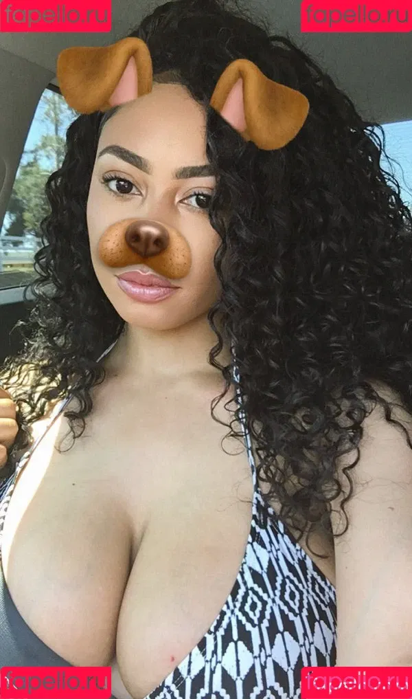 Lipstickthvg Onlyfans Photo Gallery 