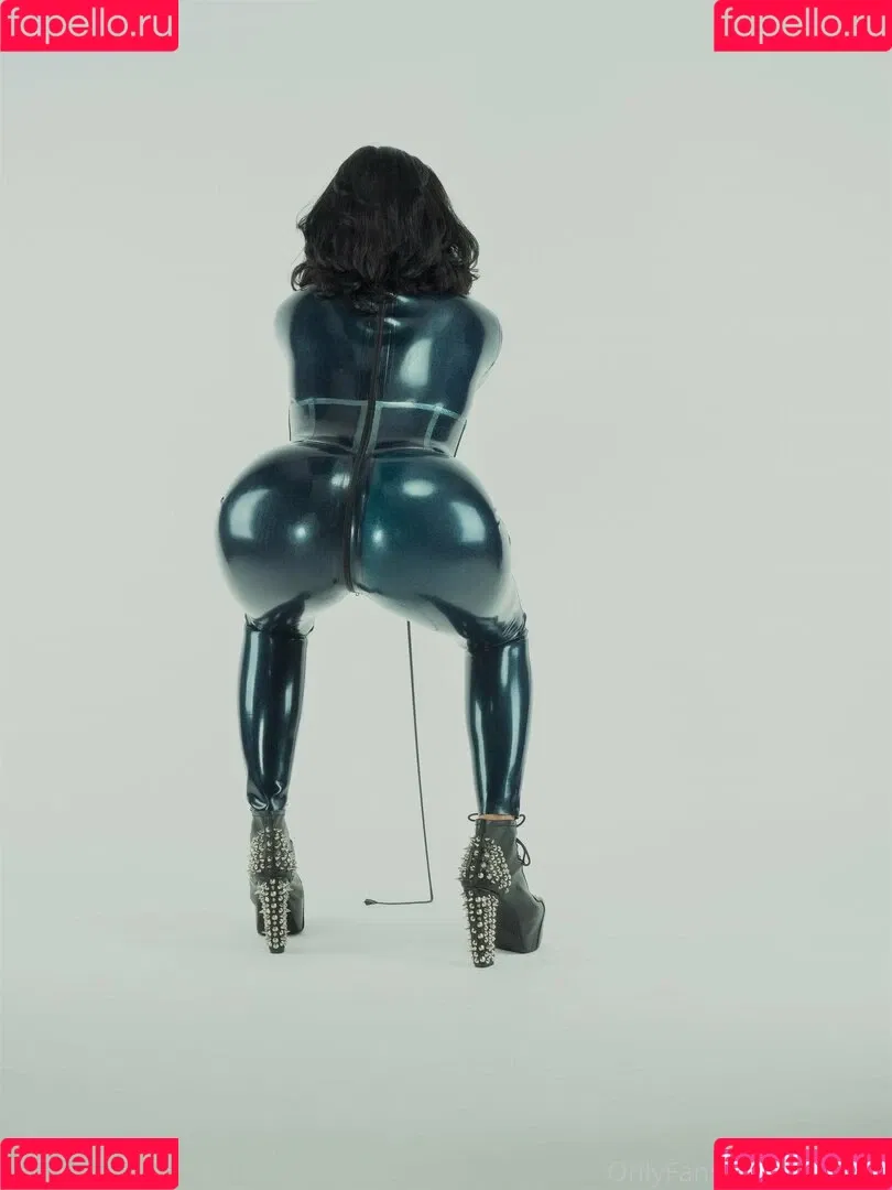 latexnai Onlyfans Photo Gallery 