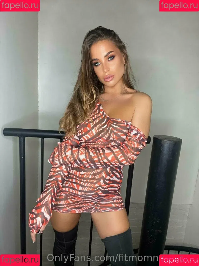 fitmomnextdoor Onlyfans Photo Gallery 