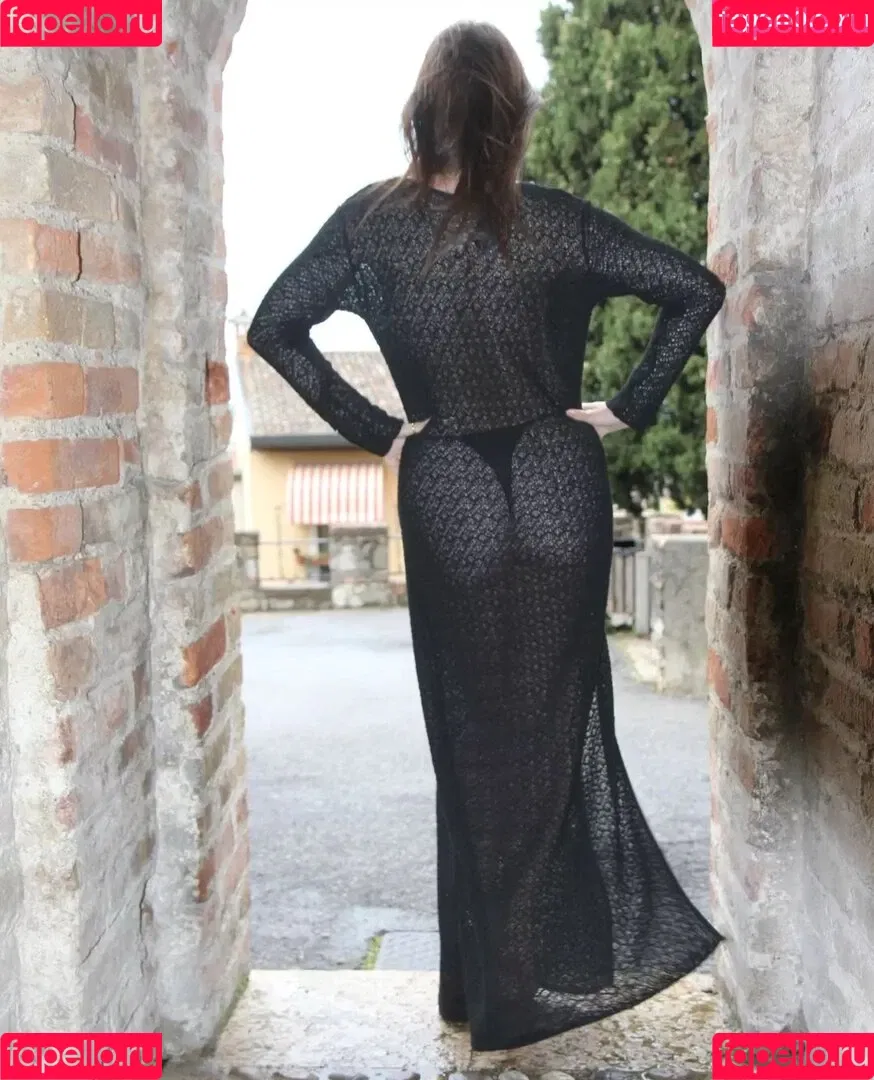 Sheila Capriolo Onlyfans Photo Gallery 