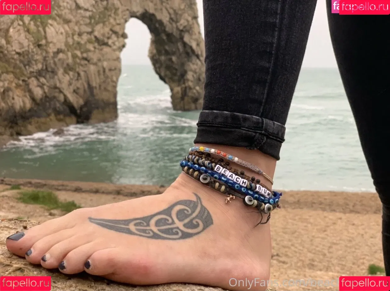 beachblondde Onlyfans Photo Gallery 