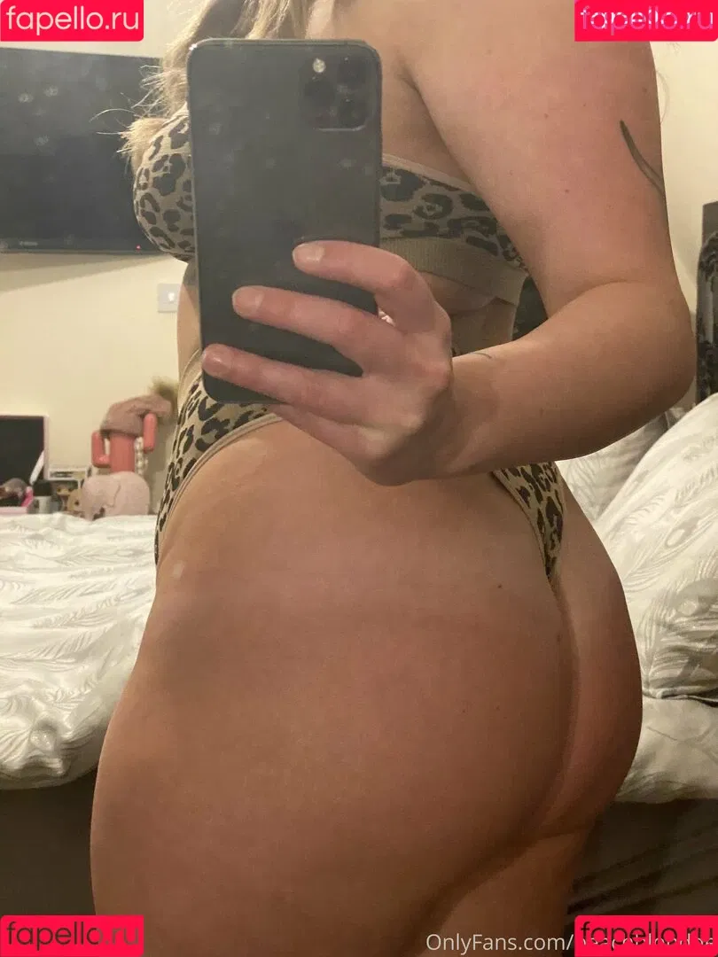 beachblondde Onlyfans Photo Gallery 