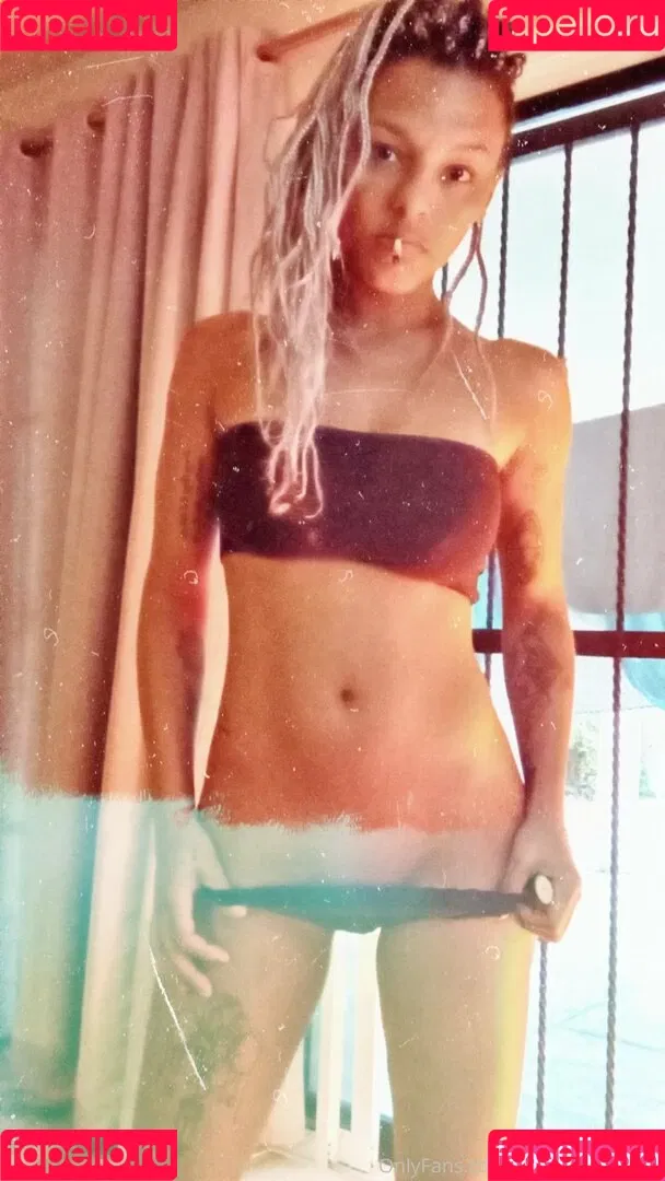 sourmoonstone Onlyfans Photo Gallery 